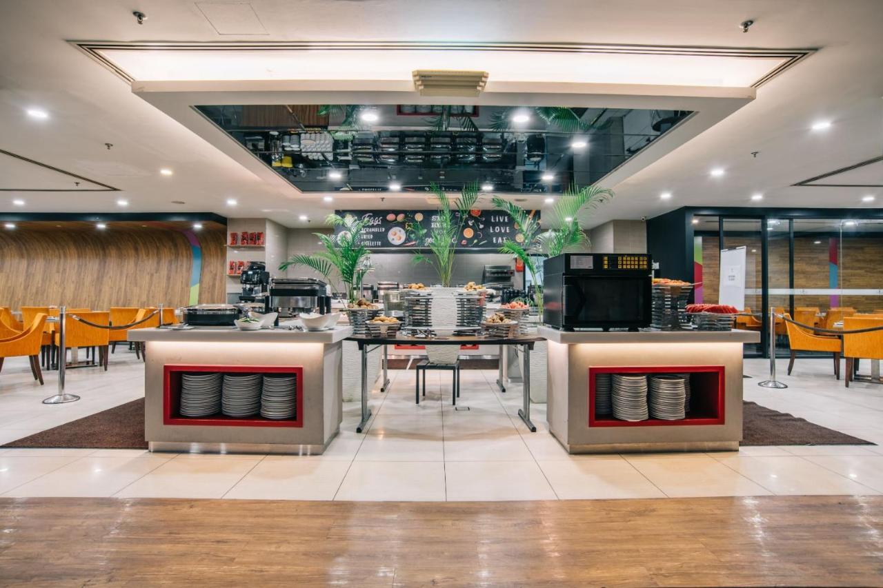 Hotel Oakwood &
