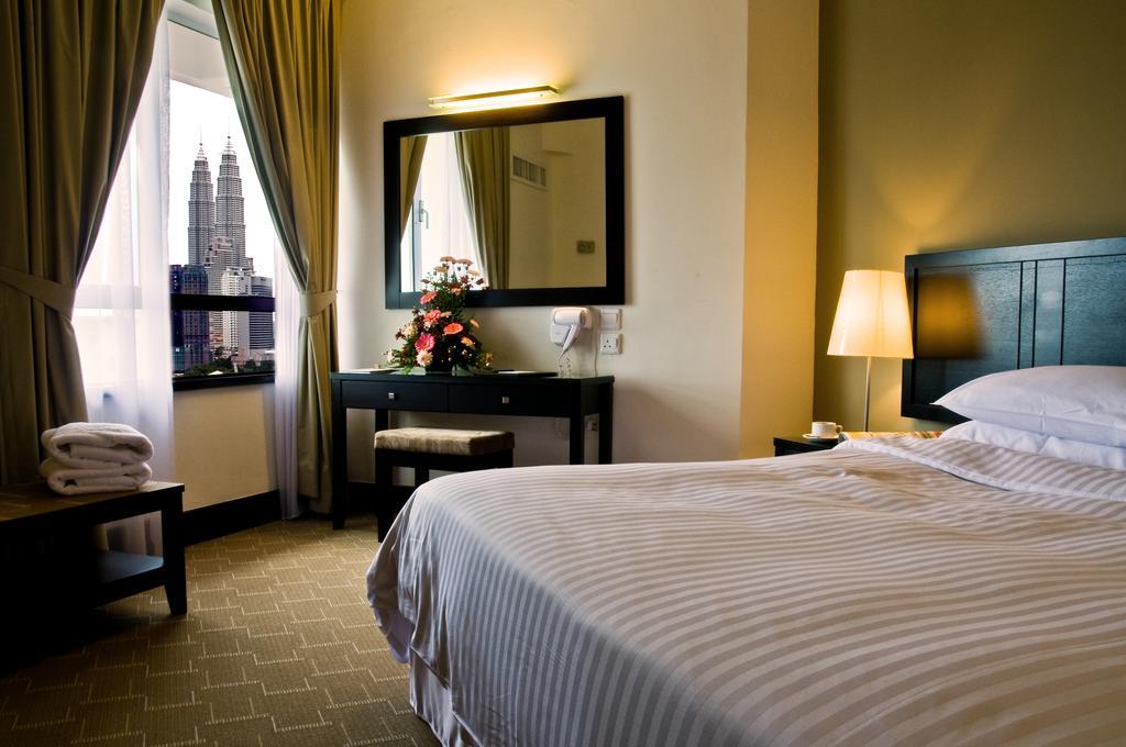Hotel Oakwood &