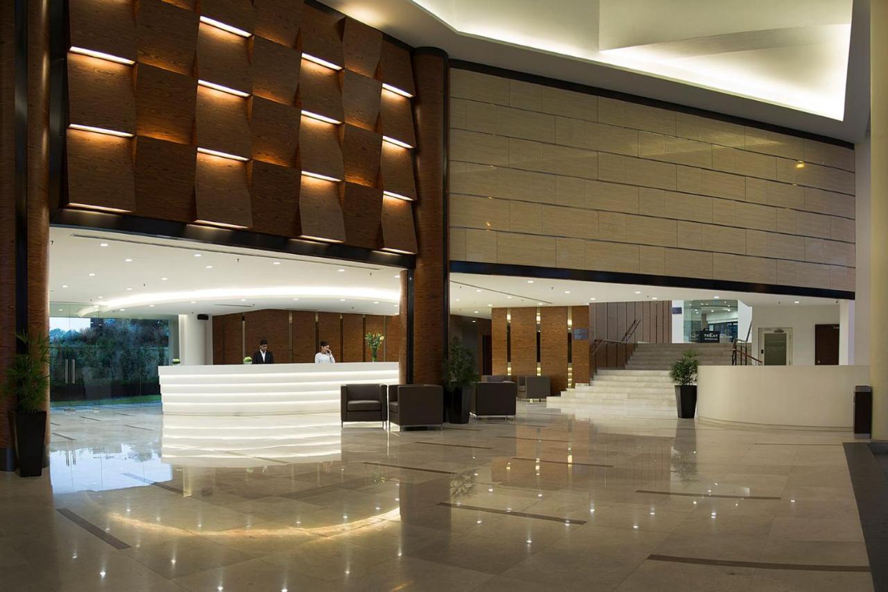 Oakwood & 4* Kuala Lumpur