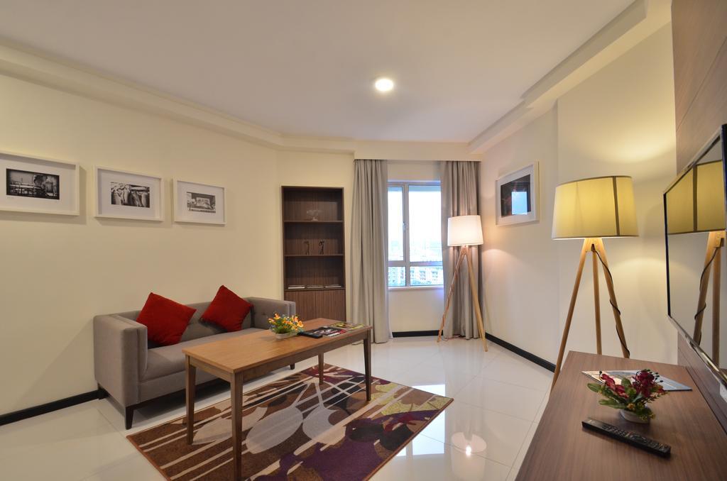 Oakwood & Hotel 4*
