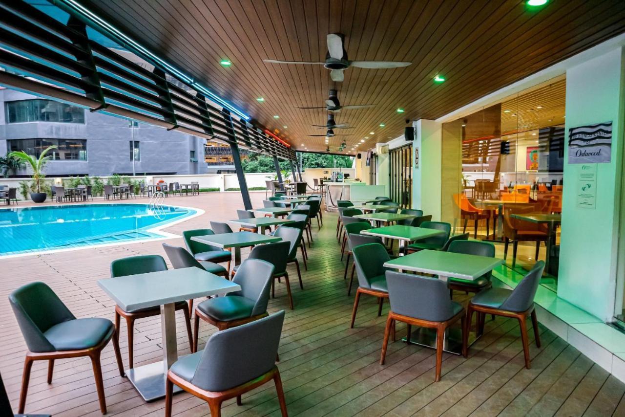 Oakwood Hotel&residence 4*